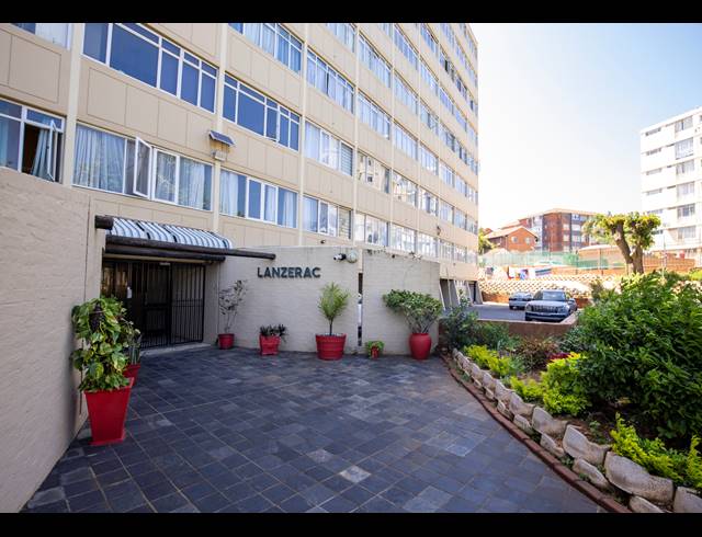 2 BEDROOM APARTMENT RENTED IN MORNINGSIDE